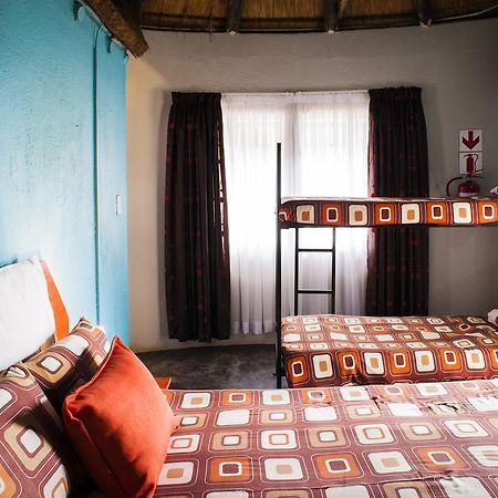 Sheri'S Lodge & Backpackers 格拉斯科普 外观 照片