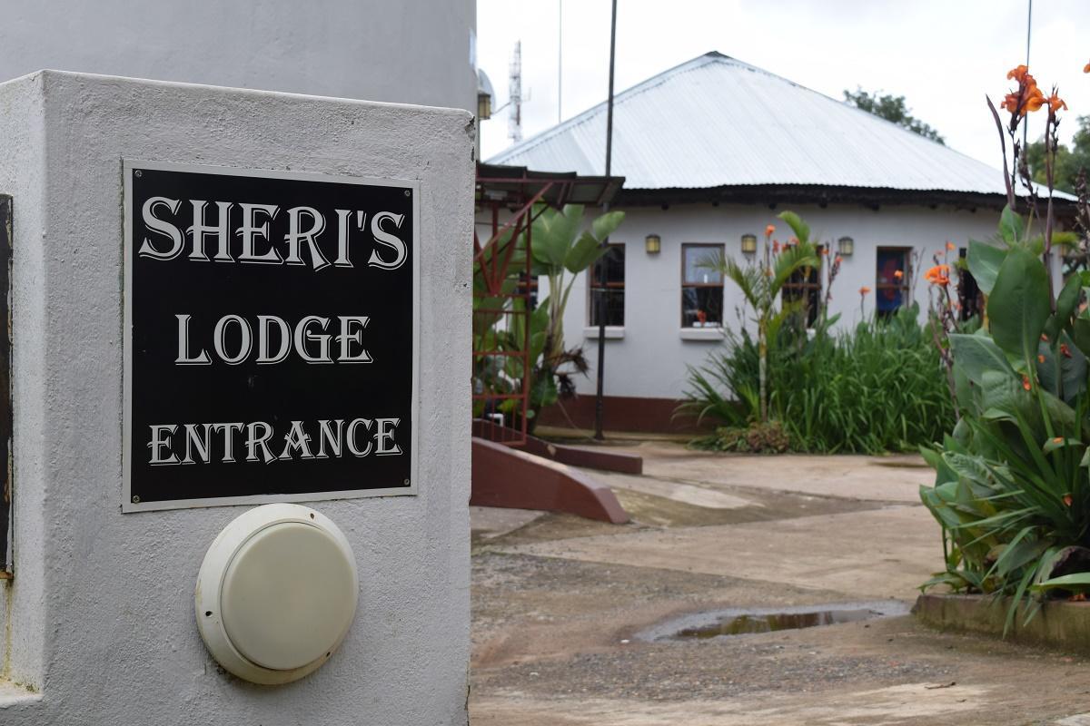 Sheri'S Lodge & Backpackers 格拉斯科普 外观 照片