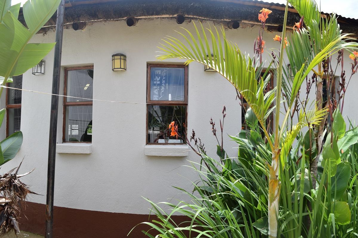 Sheri'S Lodge & Backpackers 格拉斯科普 外观 照片